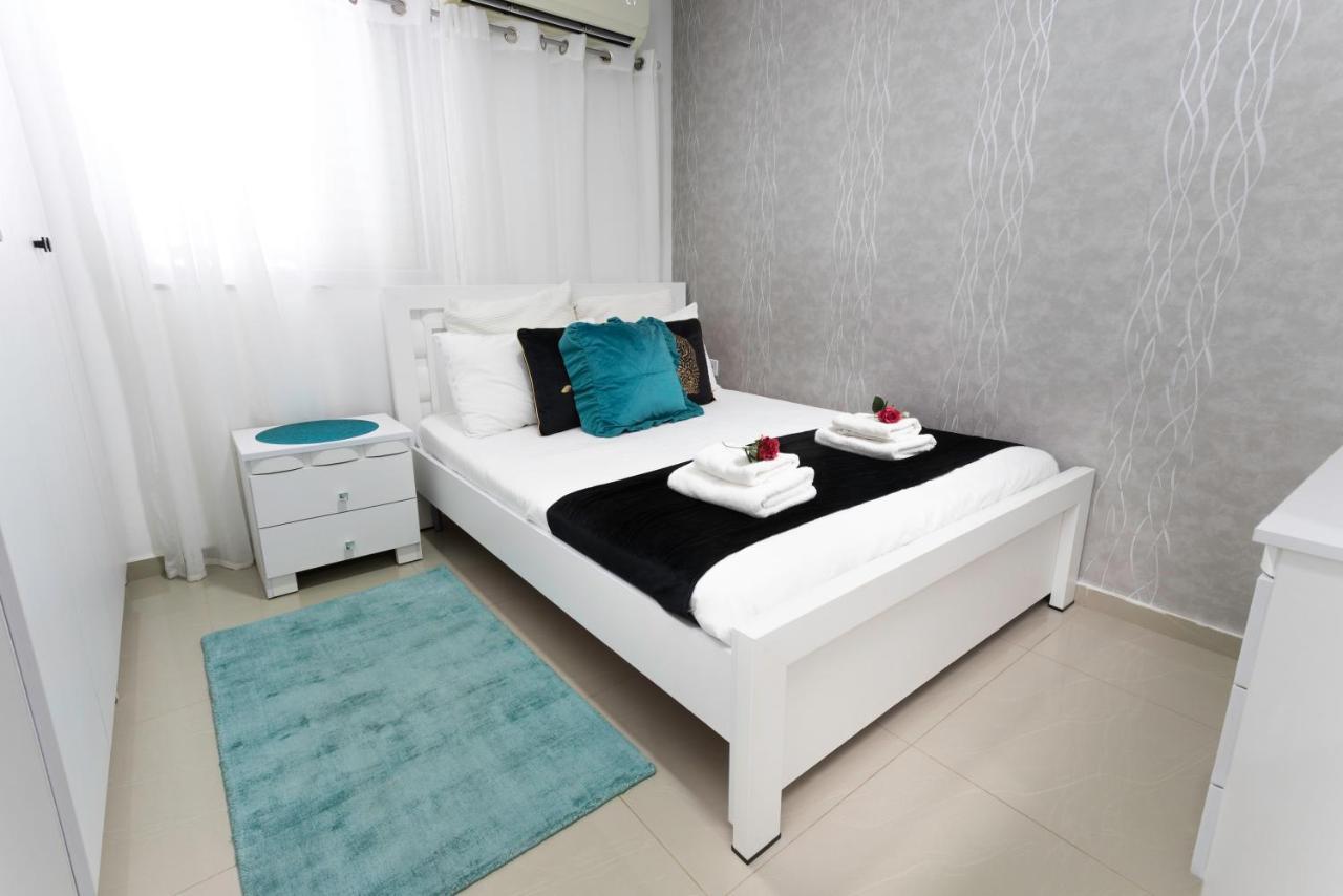 Апартаменты Yalarent Seaview 3Br Apt - Families Only Эйлат Экстерьер фото