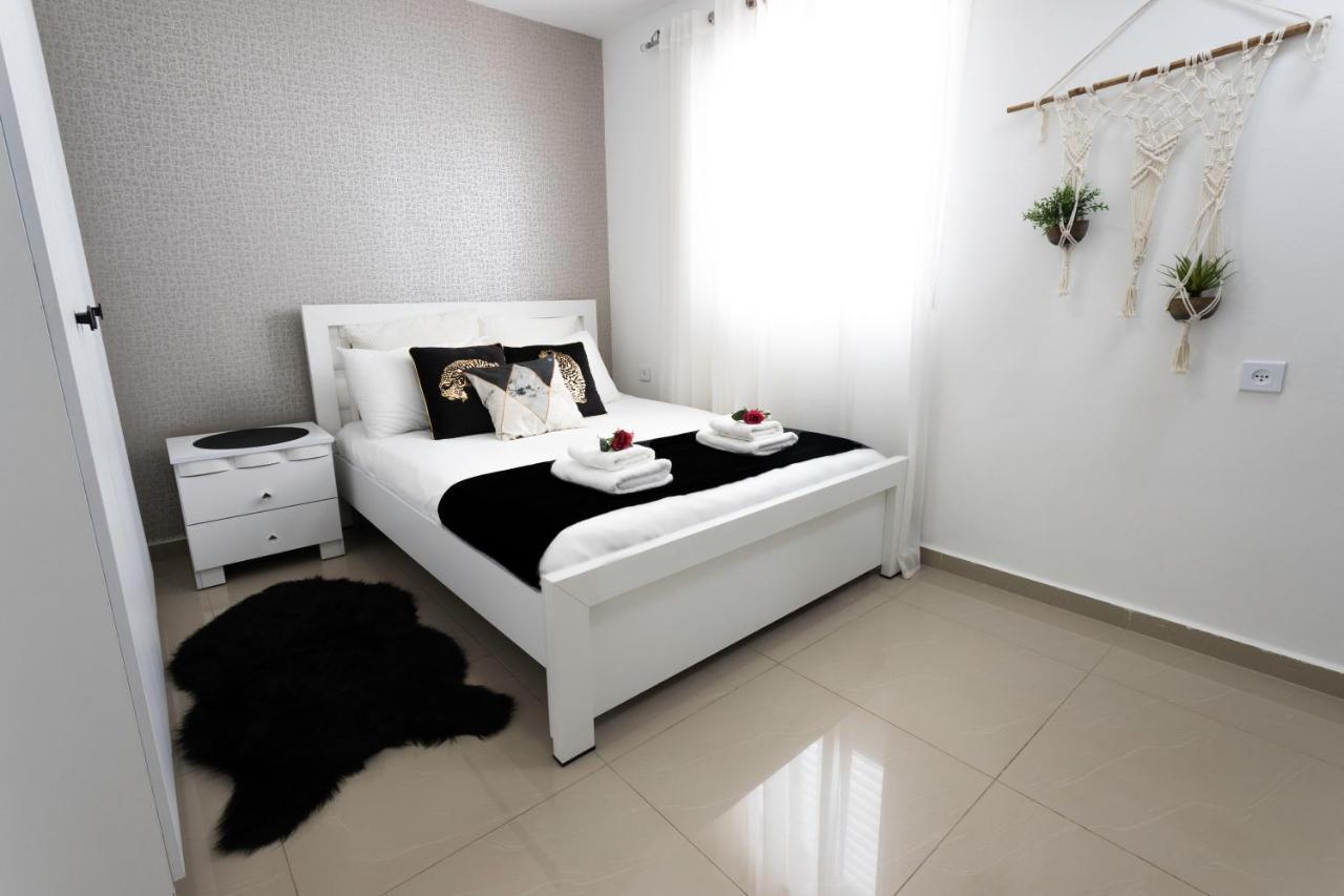 Апартаменты Yalarent Seaview 3Br Apt - Families Only Эйлат Экстерьер фото